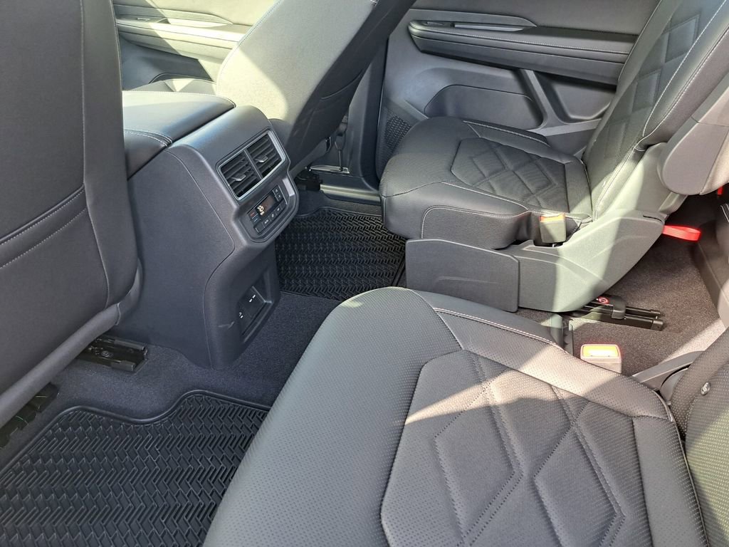New 2026 Volkswagen Atlas SE image 23