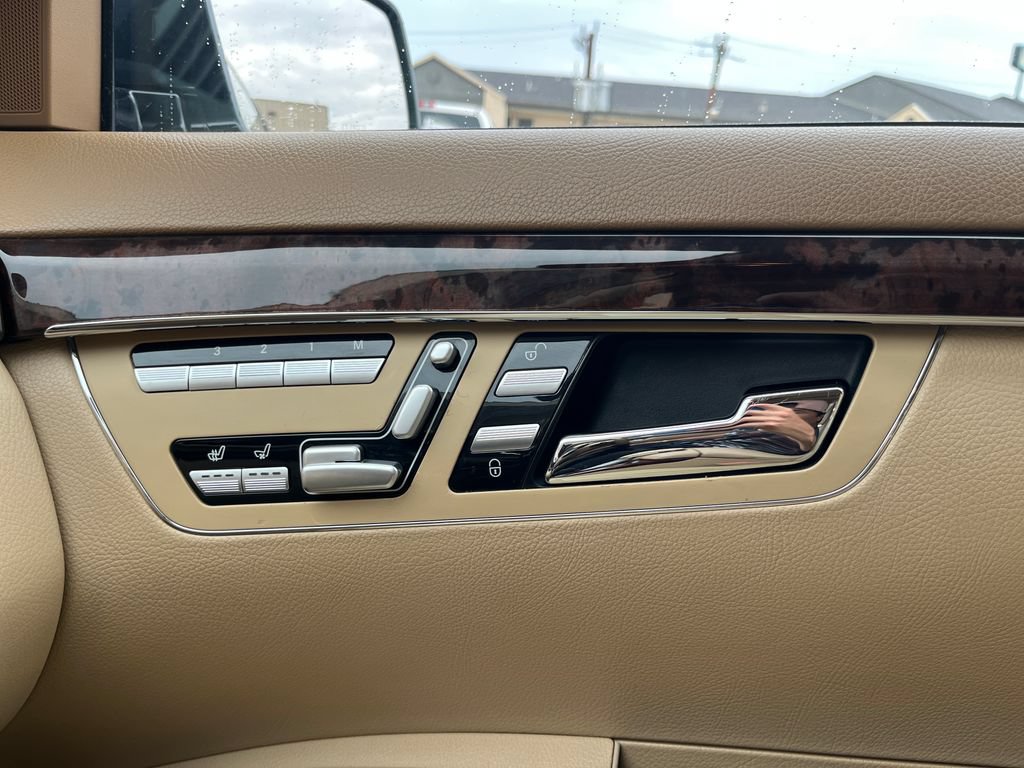Used 2013 Mercedes-Benz S 550 image 31