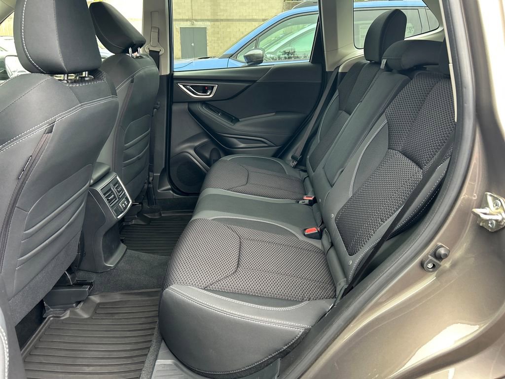 Used 2020 Subaru Forester Premium AWD/4WD image 22