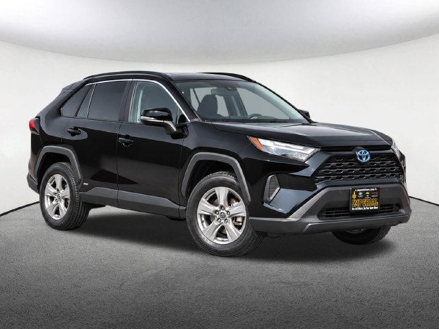 Used 2023 Toyota RAV4 XLE w/ Convenience Package AWD/4WD image 2
