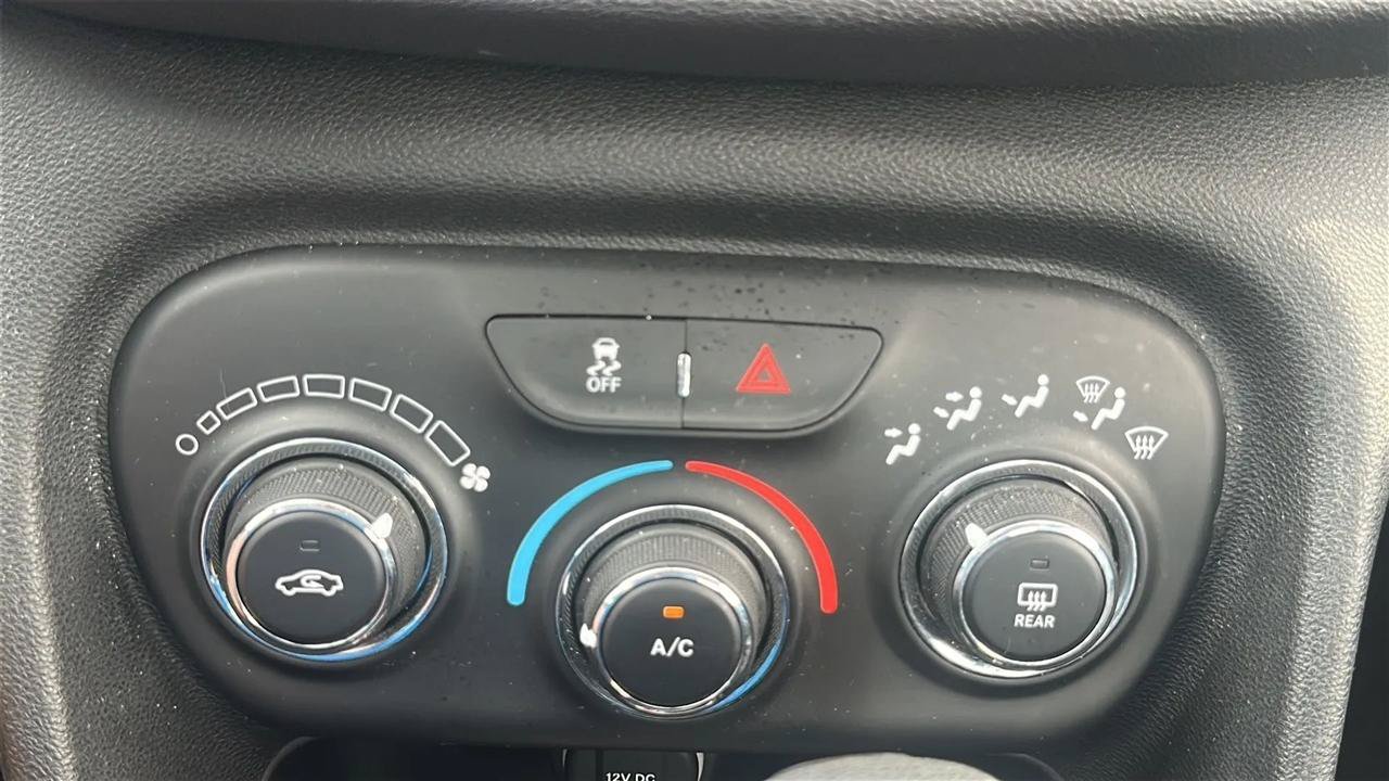 Used 2015 Dodge Dart SE w/ Convenience Group FWD image 37