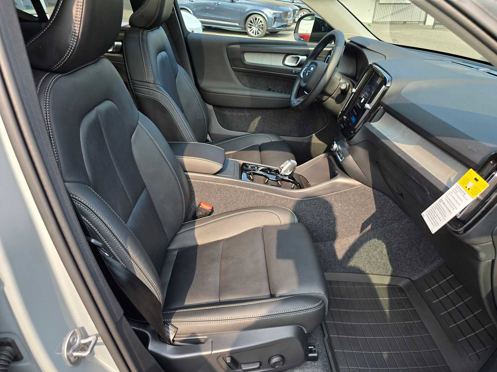 New 2026 Volvo XC40 B5 Plus w/ Protection Package Premier image 11