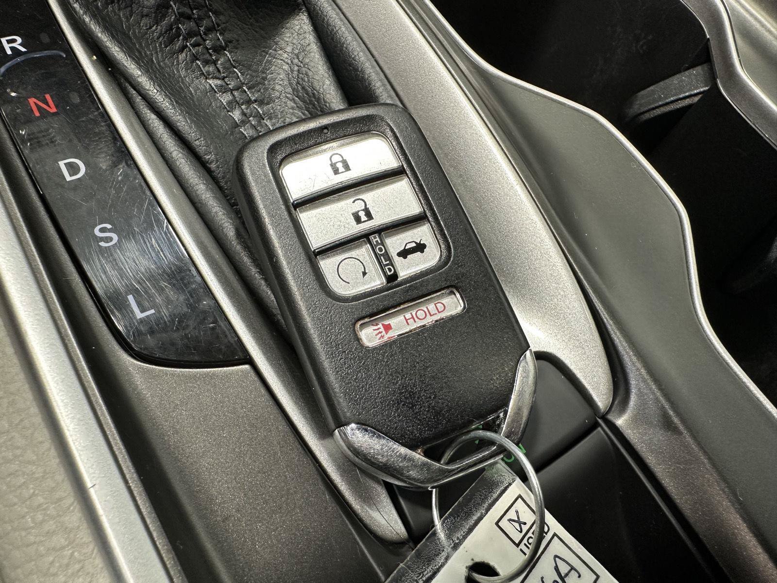 Used 2018 Honda Accord EX image 28