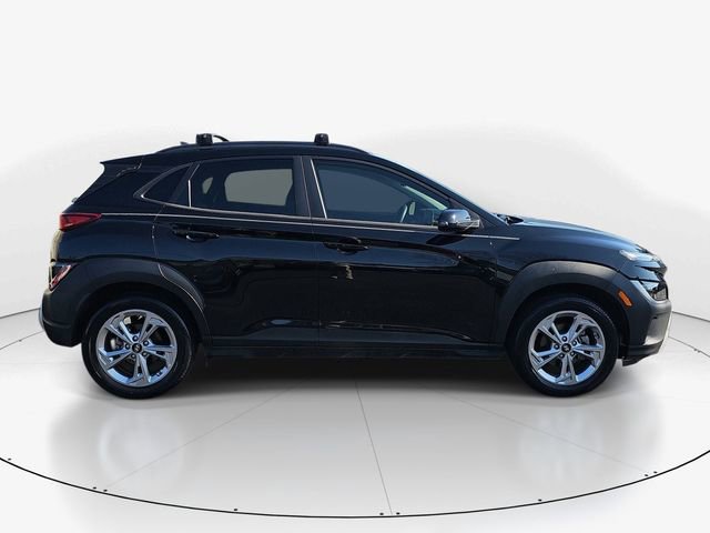 Used 2023 Hyundai Kona SEL image 2