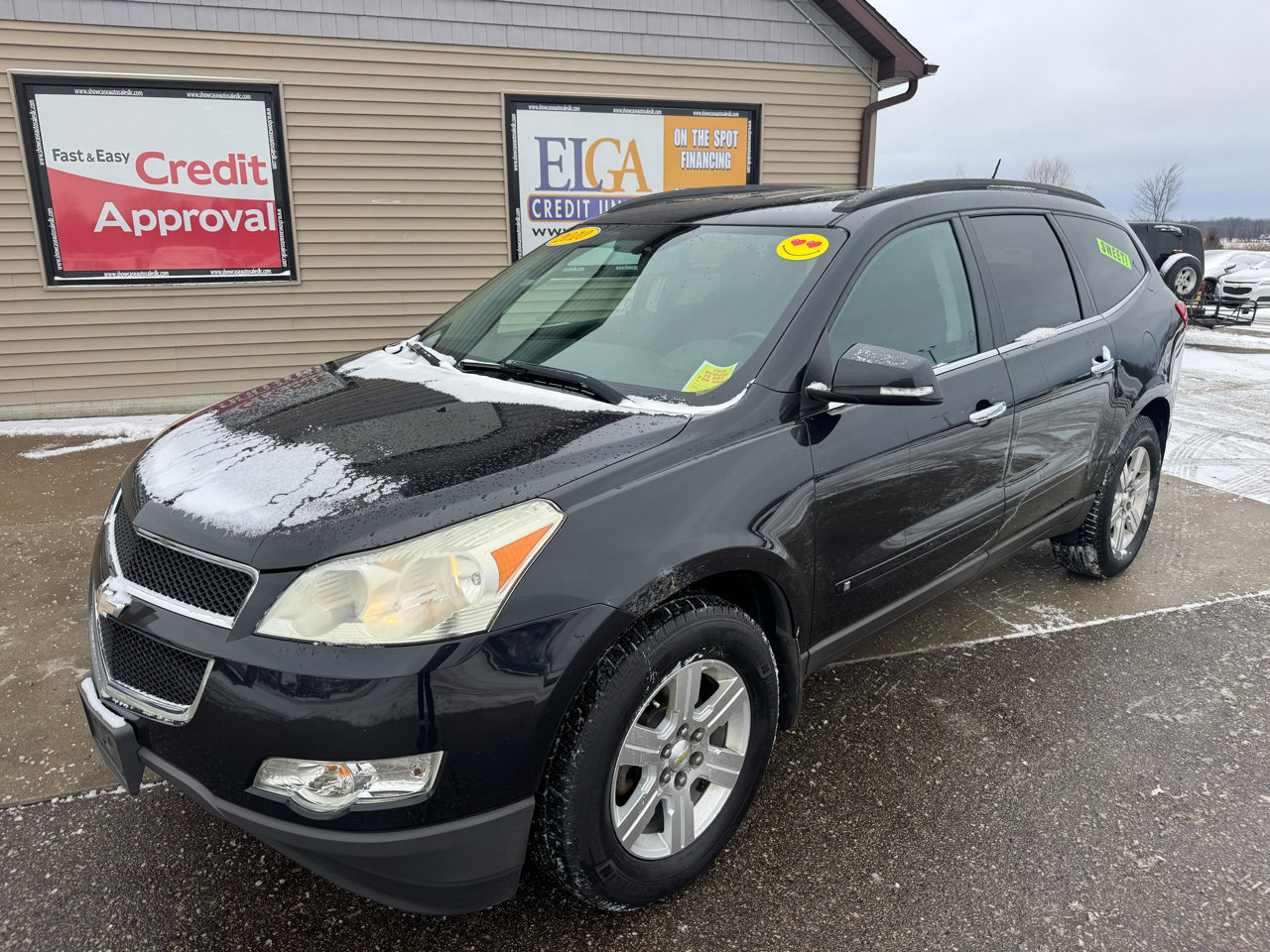 Used 2010 Chevrolet Traverse LT image 1
