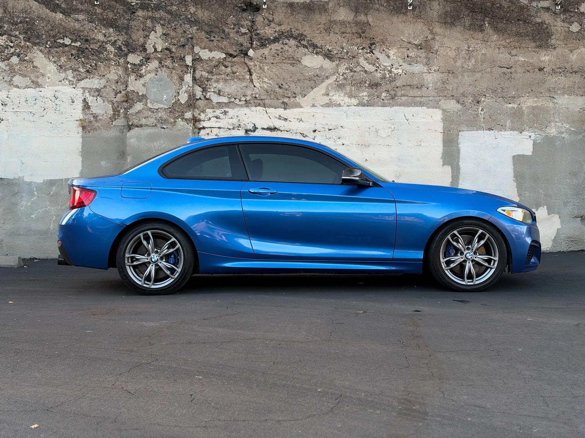 Used 2016 BMW M235i Coupe RWD image 4