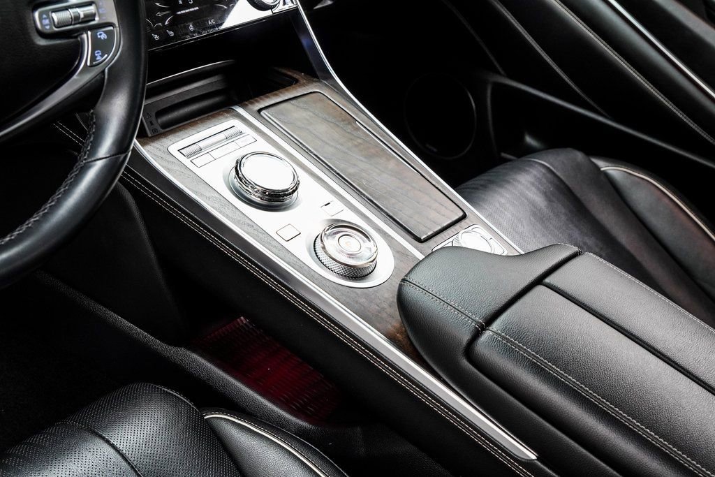 Used 2023 Genesis GV80 2.5T w/ Prestige 20" Package image 16