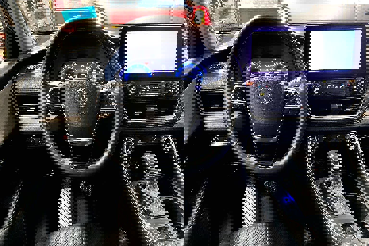 Used 2024 Toyota Grand Highlander Platinum image 5