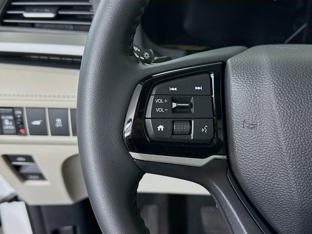 Used 2025 Honda Odyssey EX-L image 20