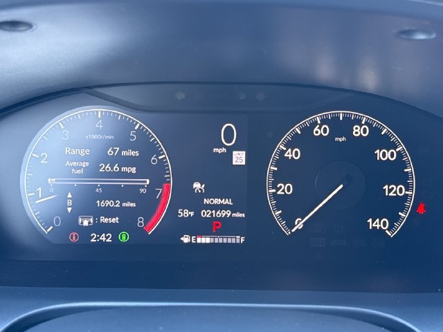 Certified 2025 Honda HR-V Sport image 23