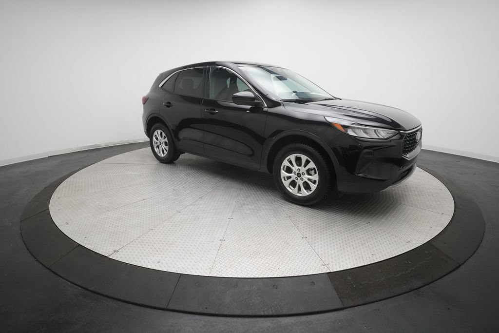 Used 2023 Ford Escape Active w/ Tech Pack #2 AWD/4WD image 36
