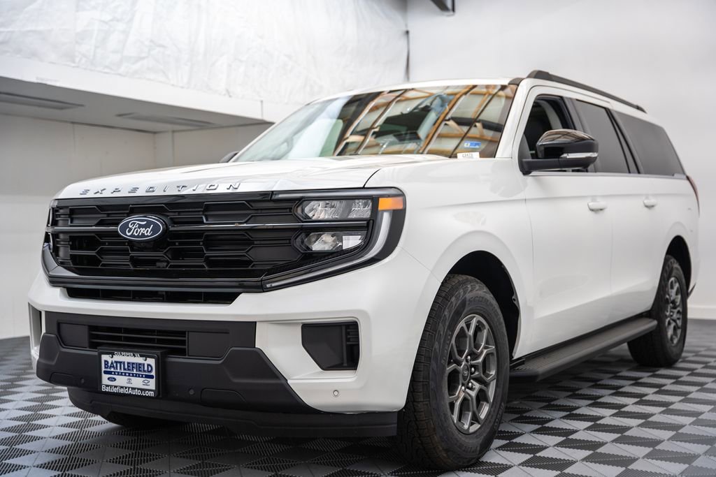 New 2026 Ford Expedition Max Active AWD/4WD image 3