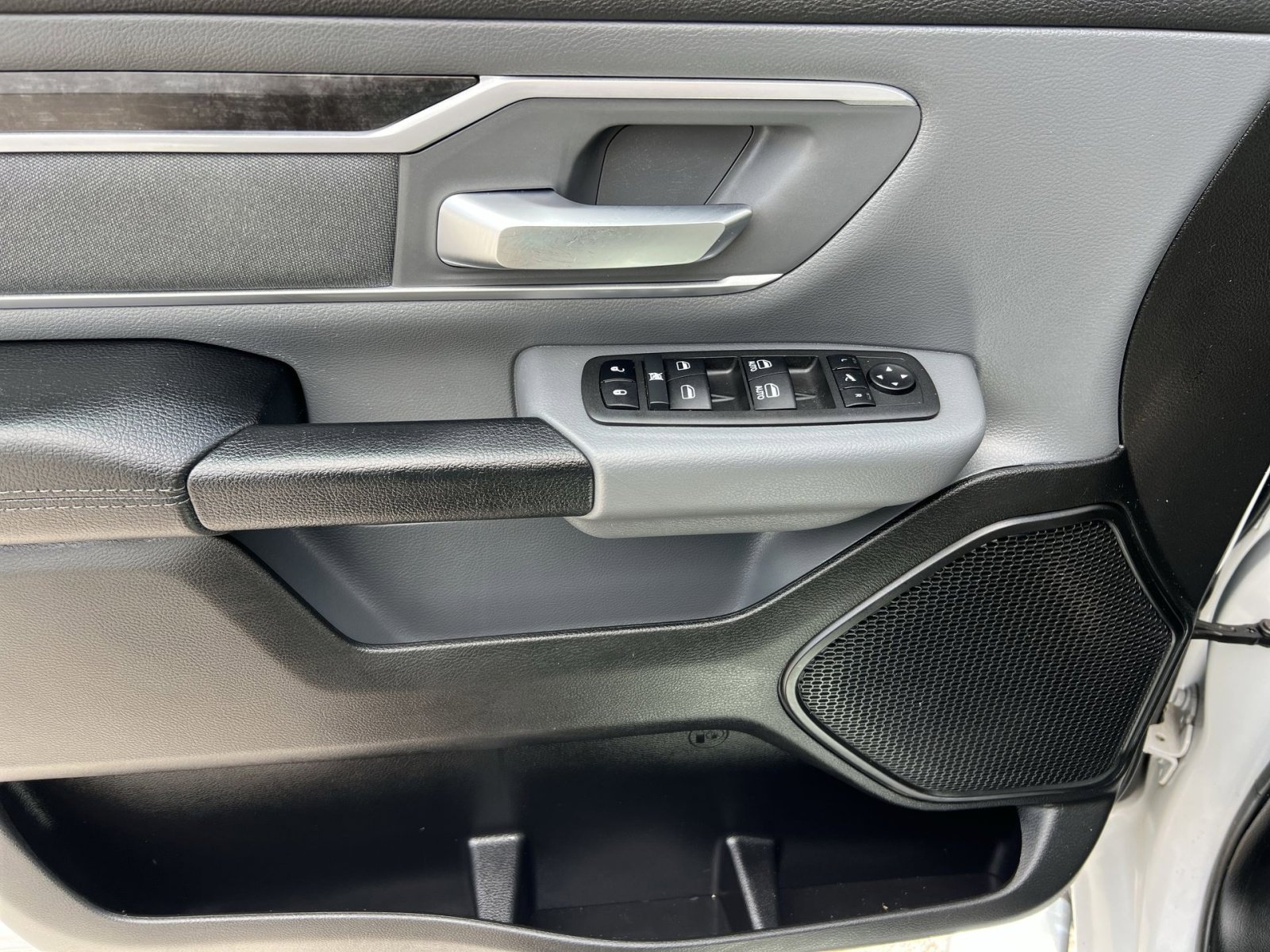 Used 2022 RAM 1500 Big Horn AWD/4WD image 23