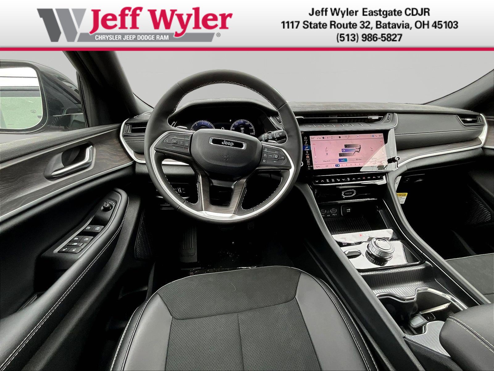 New 2026 Jeep Grand Cherokee Altitude AWD/4WD image 9