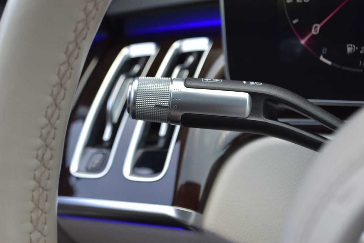 Used 2023 Mercedes-Benz S 500 4MATIC image 25