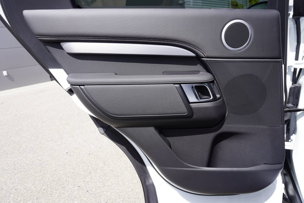 New 2026 Land Rover Discovery Dynamic SE AWD/4WD image 28