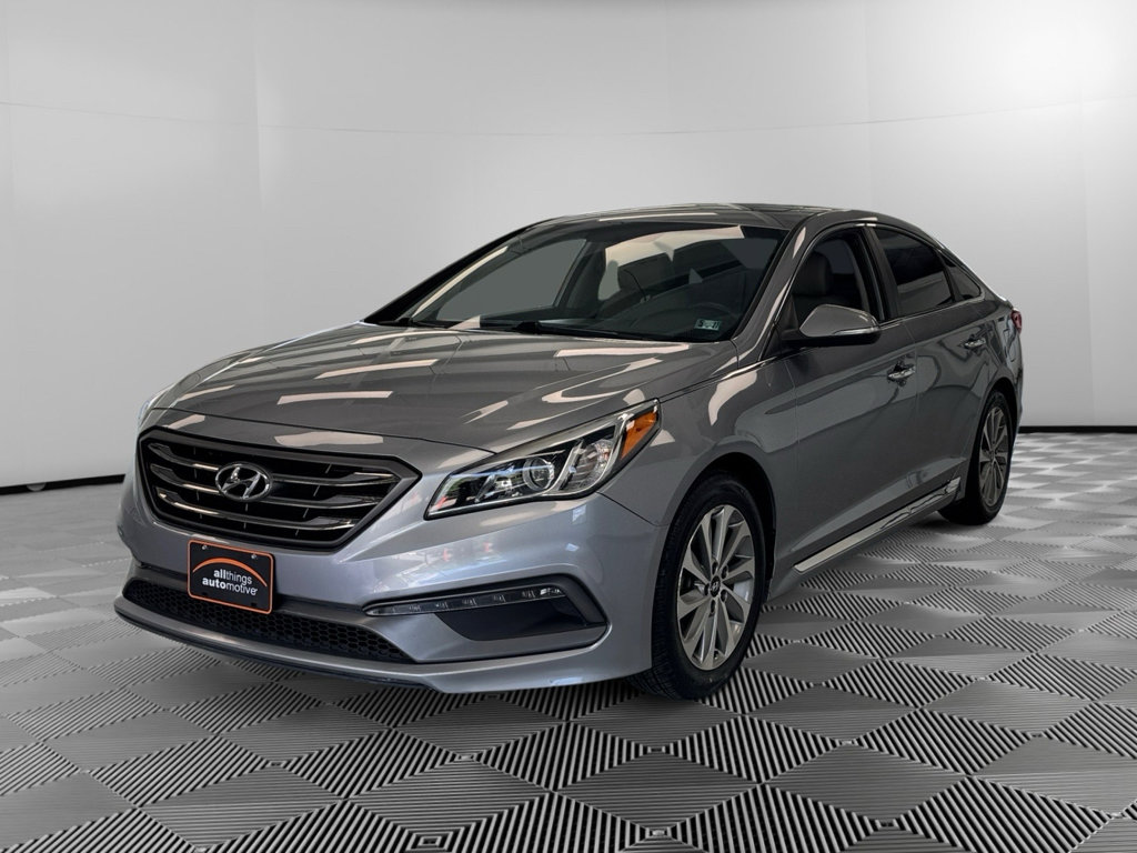 Used 2016 Hyundai Sonata Sport w/ Option Group 1V FWD image 4