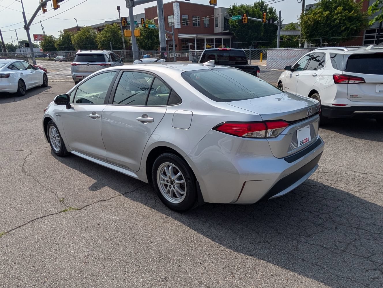 Used 2020 Toyota Corolla LE FWD image 8