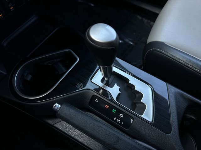 Used 2018 Toyota RAV4 Limited image 32