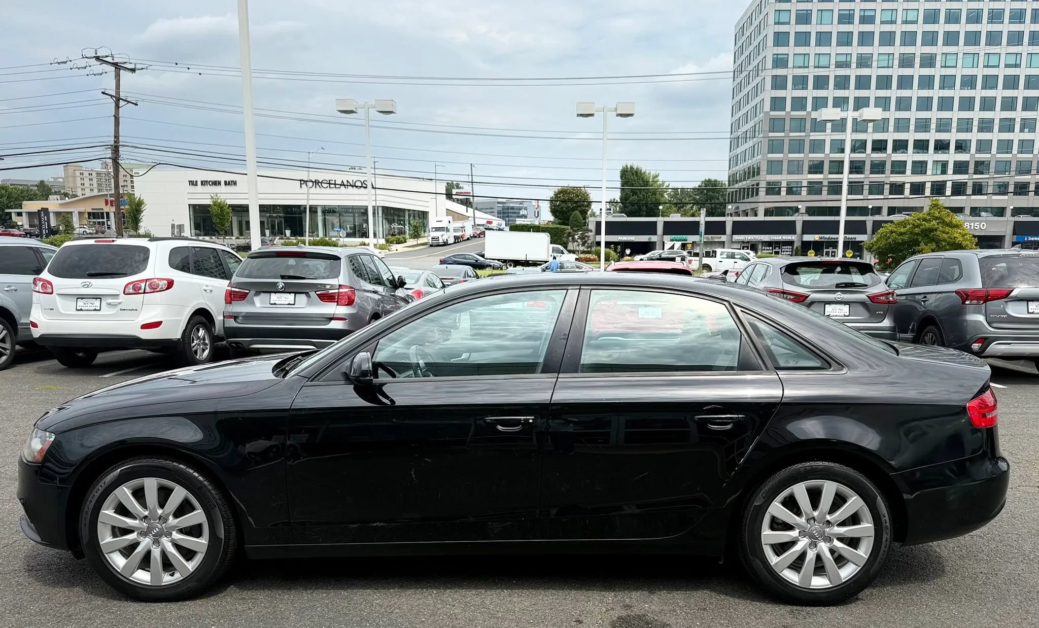 Used 2013 Audi A4 2.0T Premium w/ Convenience Pkg AWD/4WD image 4