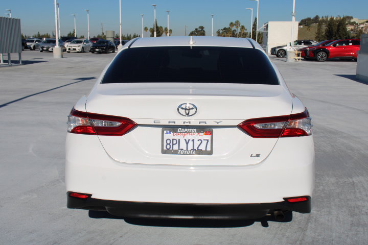 Used 2020 Toyota Camry LE image 4