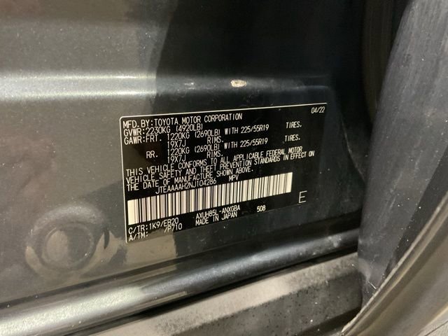 Used 2022 Toyota Venza XLE image 23