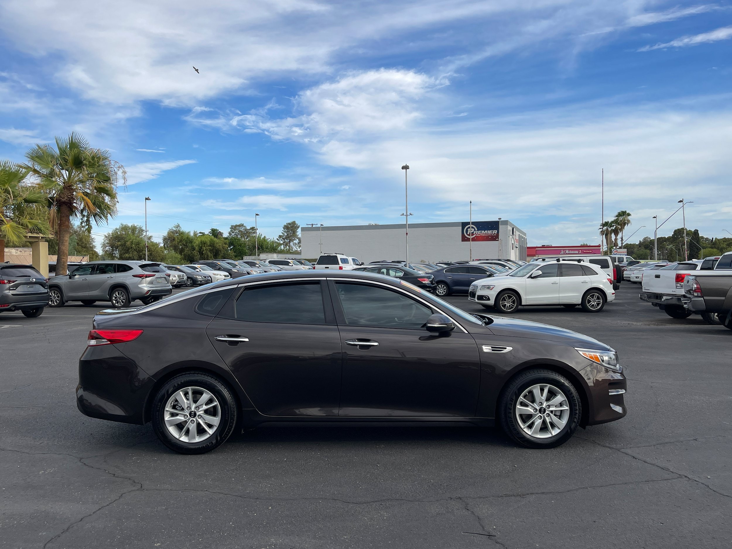 Used 2018 Kia Optima LX FWD image 6