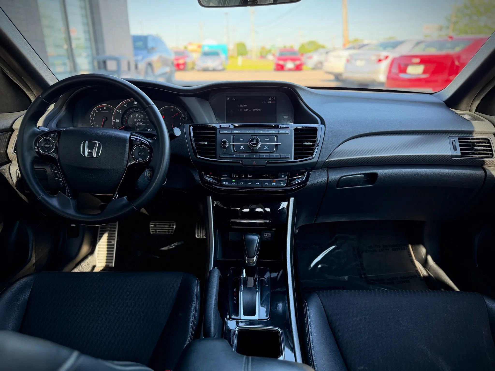 Used 2017 Honda Accord Sport image 7