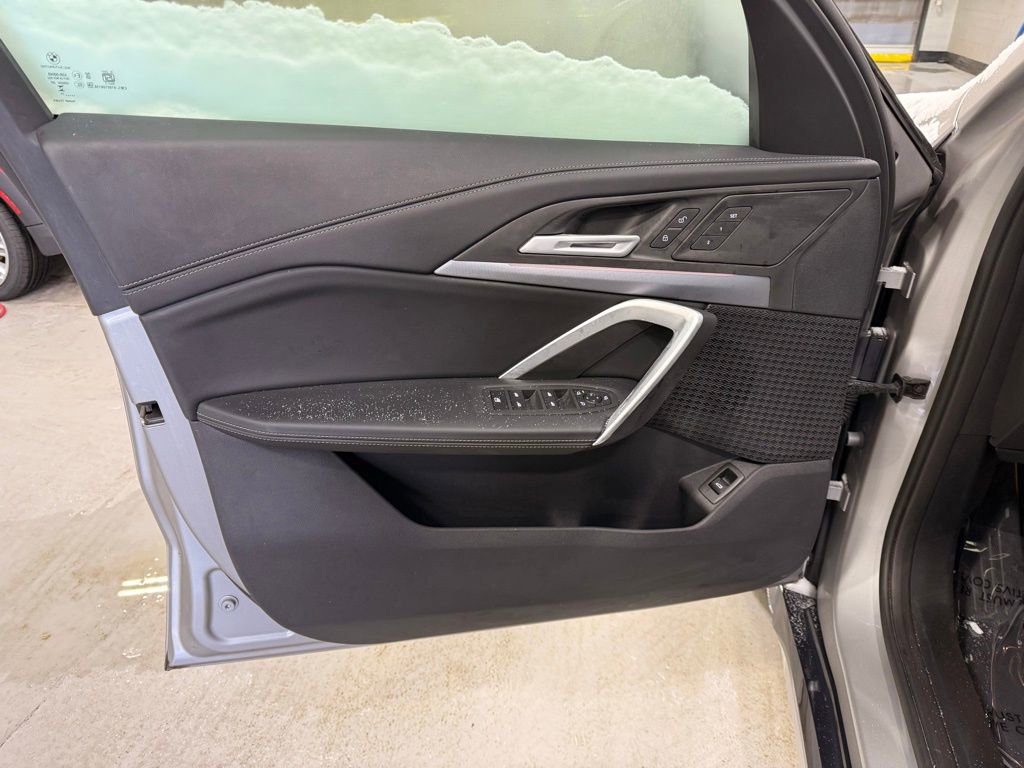 Used 2025 BMW X1 xDrive28i image 10