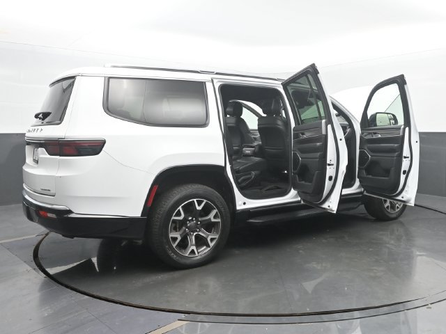 Used 2023 Jeep Wagoneer Series III w/ Preferred Equipment Group AWD/4WD image 55