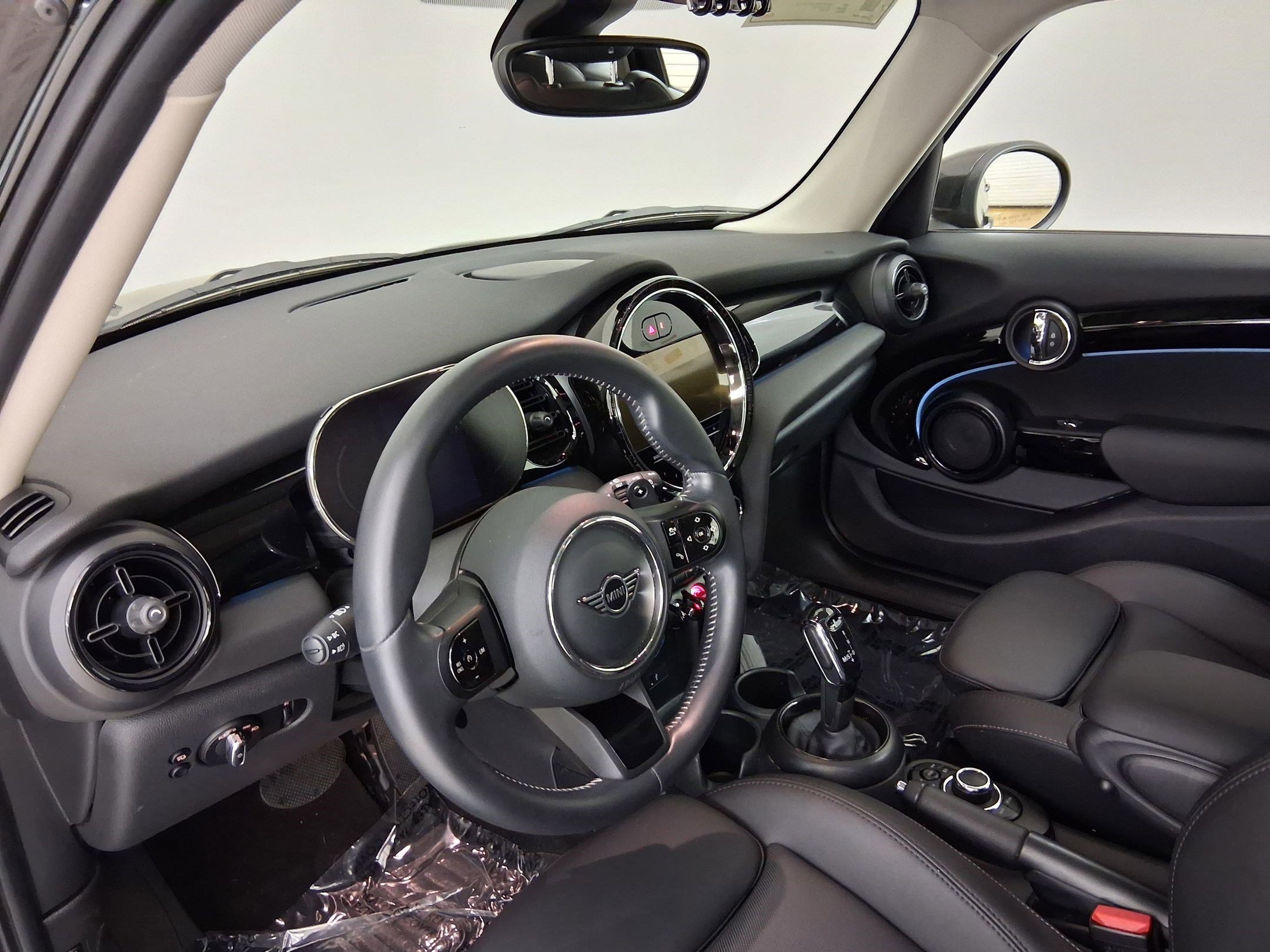 Certified 2023 MINI Cooper S image 2