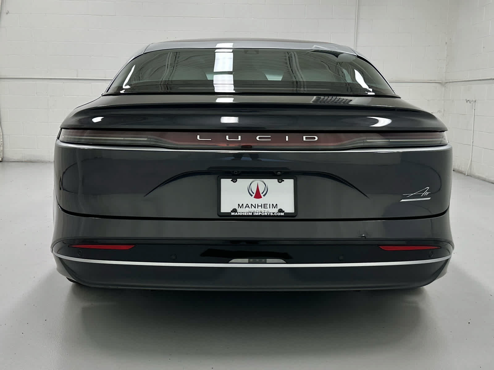 Used 2023 Lucid Air Touring AWD/4WD image 7