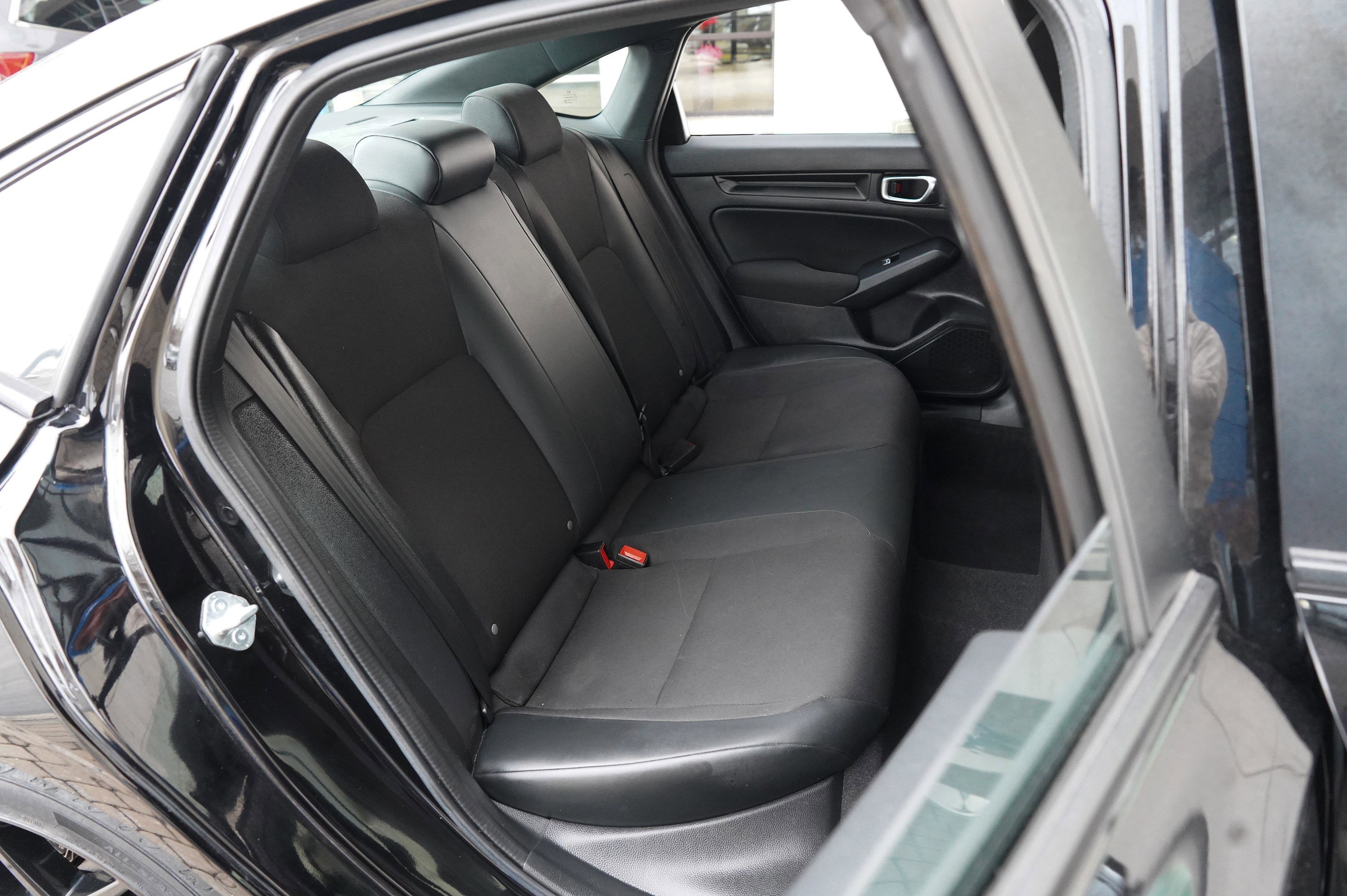 Used 2023 Honda Civic Sport image 34