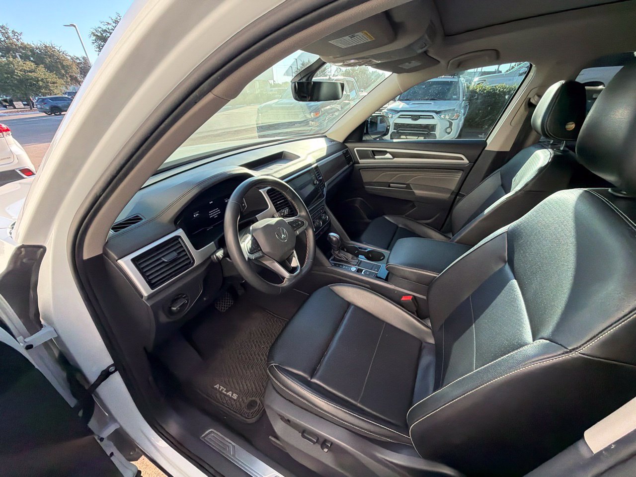 Used 2022 Volkswagen Atlas SE FWD image 10