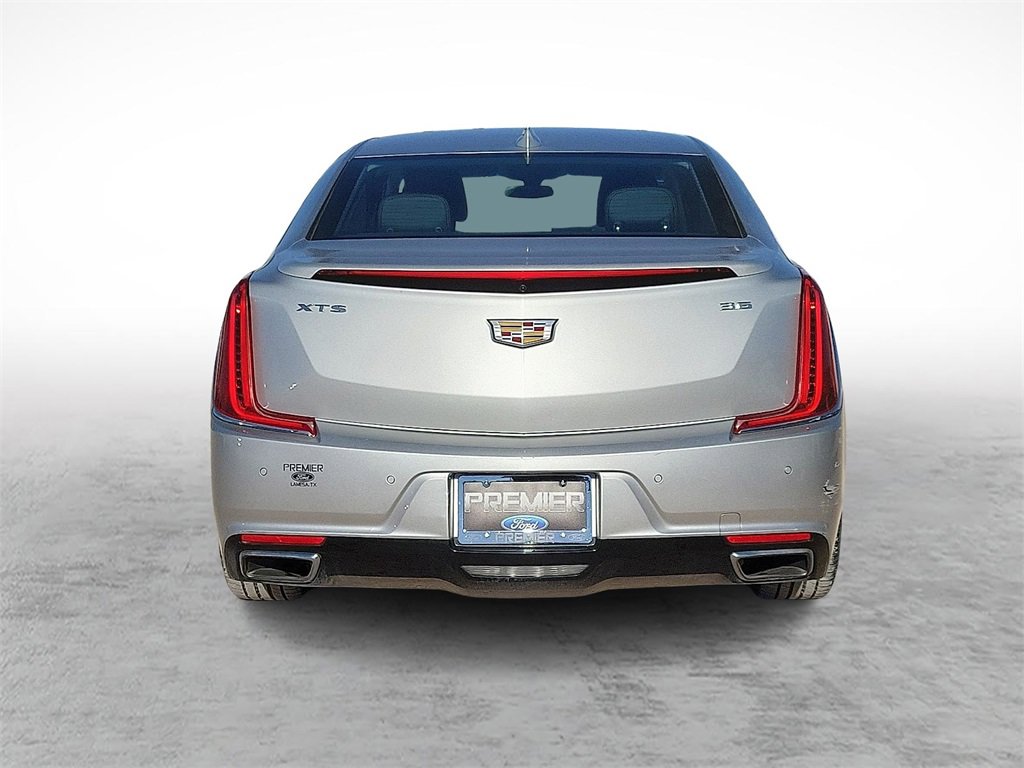 Used 2019 Cadillac XTS Luxury image 9