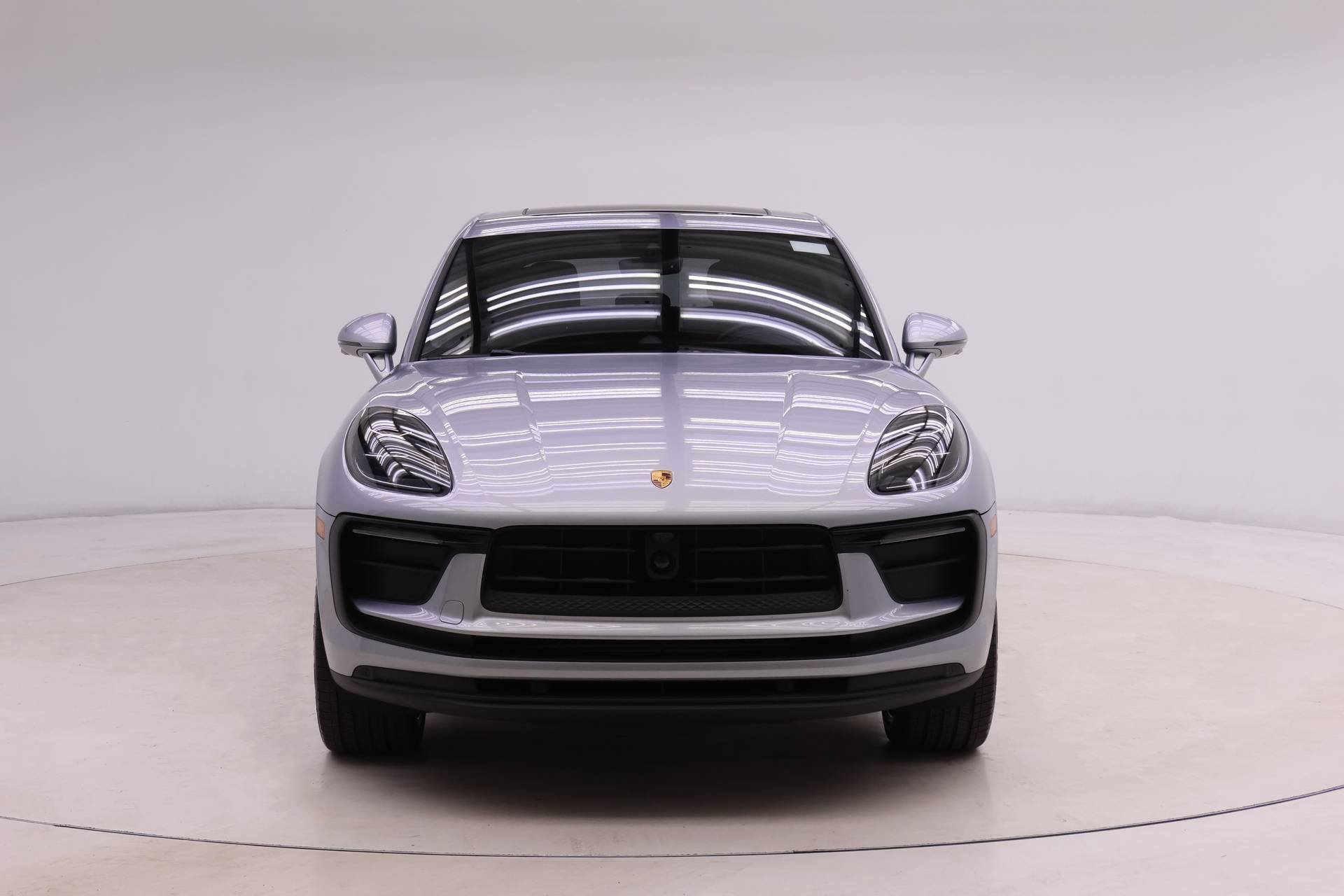 Used 2025 Porsche Macan image 8
