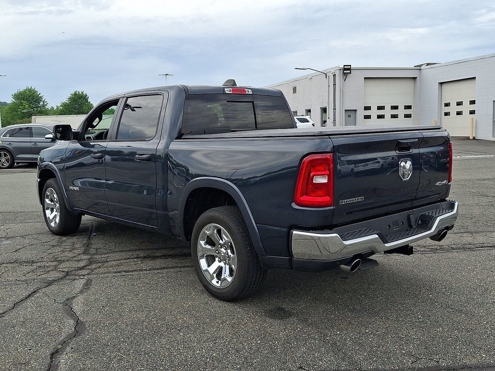 Used 2025 RAM 1500 Big Horn AWD/4WD image 4