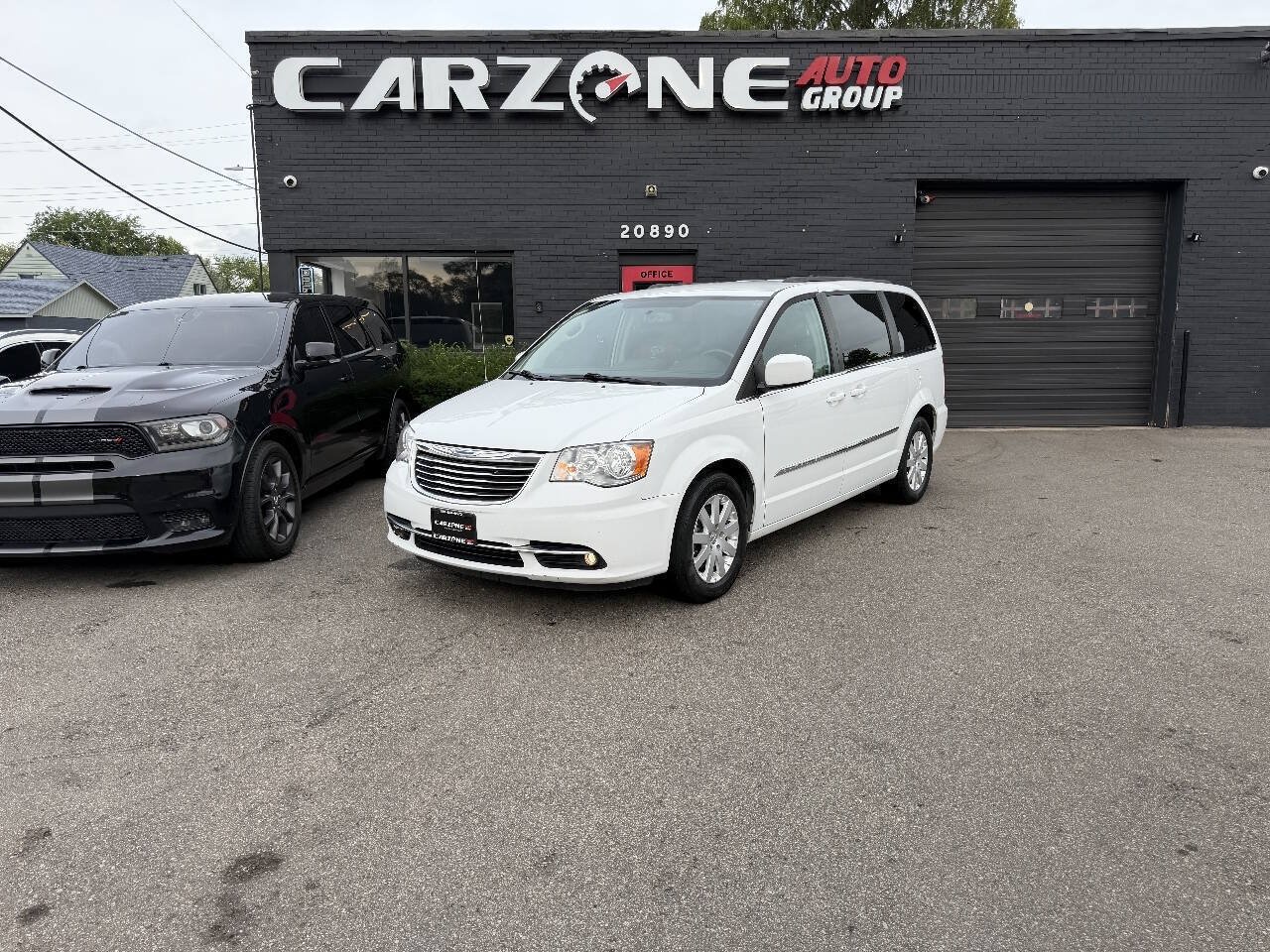 Used 2016 Chrysler Town & Country Touring