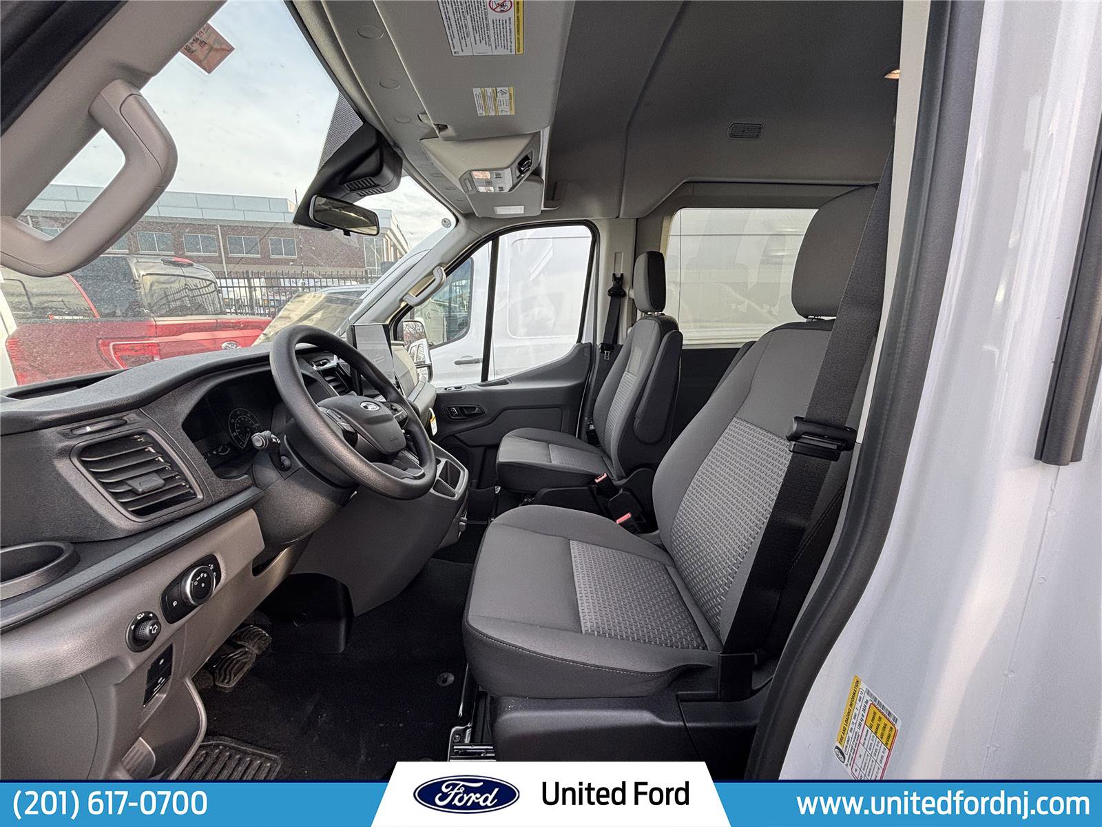 Used 2024 Ford Transit 350 XLT RWD image 12