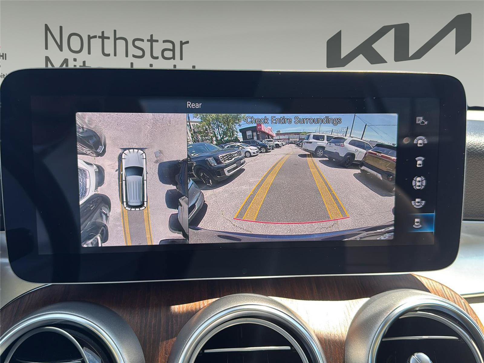 Used 2022 Mercedes-Benz GLC 300 4MATIC w/ Multimedia Package Lite image 26