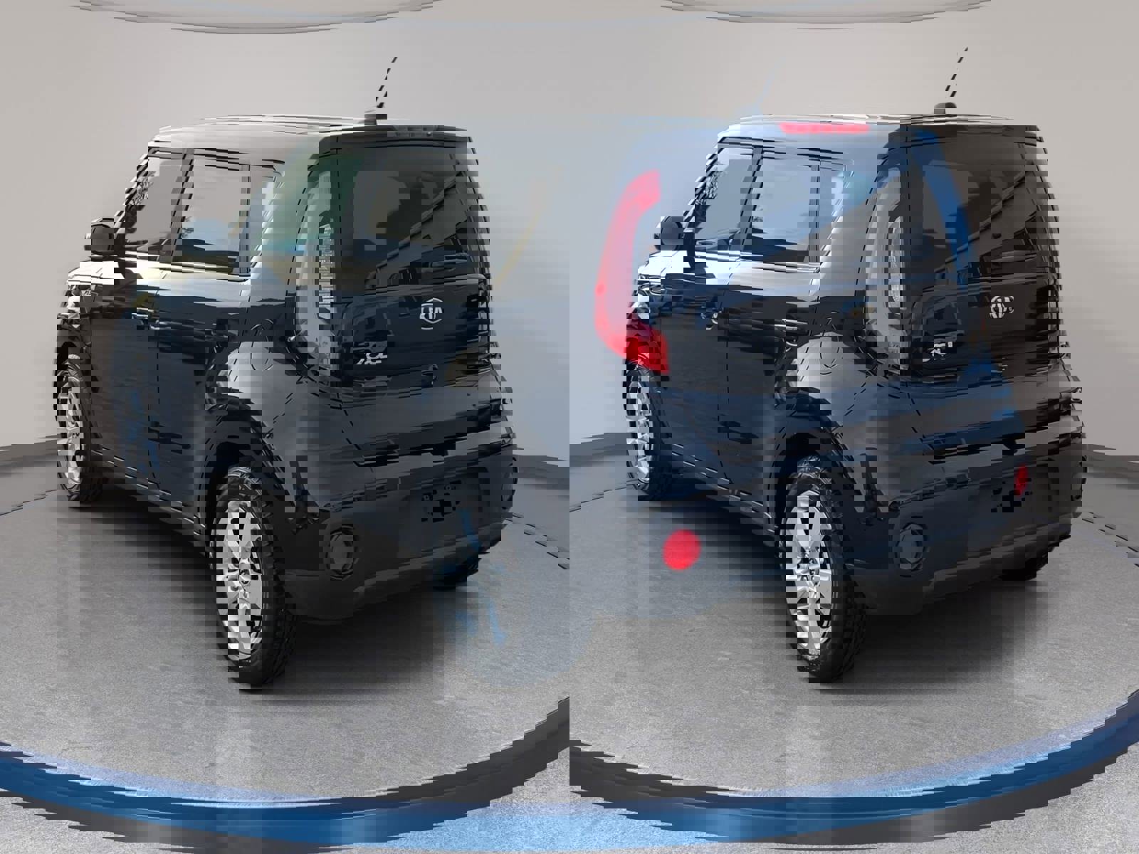 Used 2017 Kia Soul w/ Convenience Package image 7