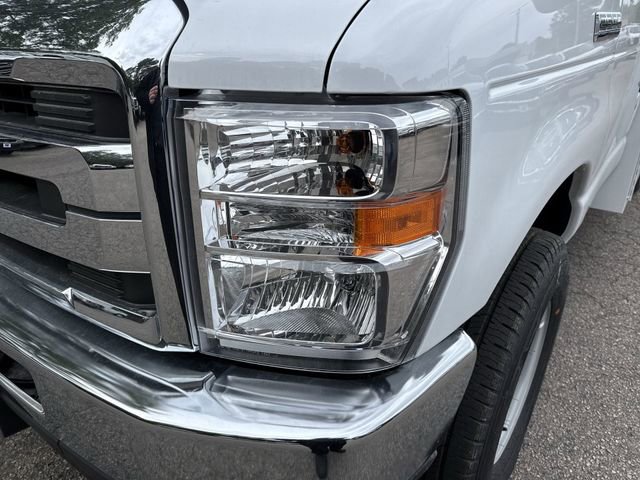 New 2026 Ford E-350 and Econoline 350 Super Duty w/ Power Equipment Group RWD image 11