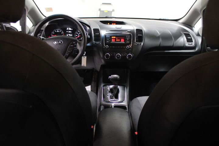 Used 2018 Kia Forte LX image 21