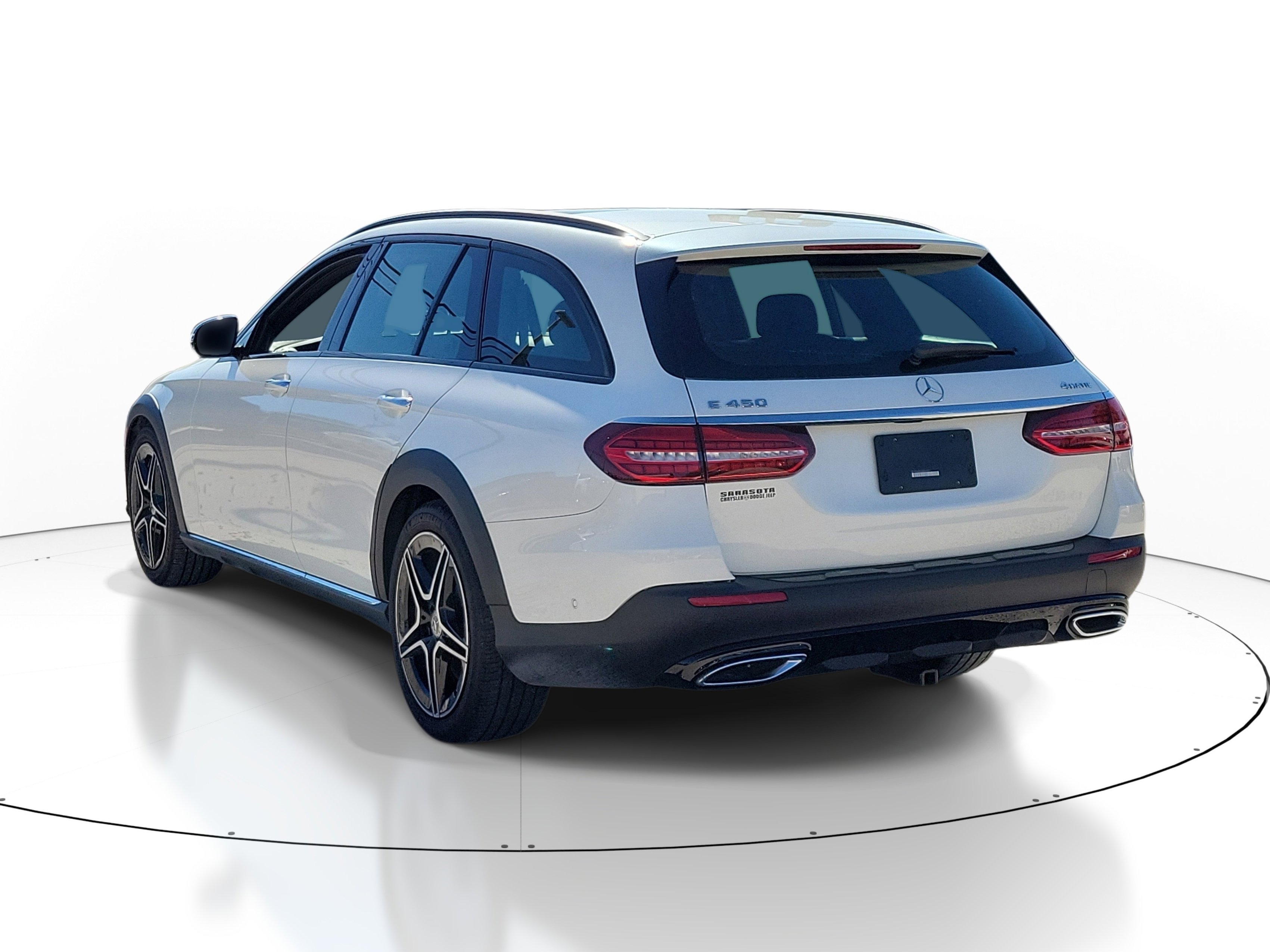 Used 2021 Mercedes-Benz E 450 4MATIC All-Terrain Wagon image 4