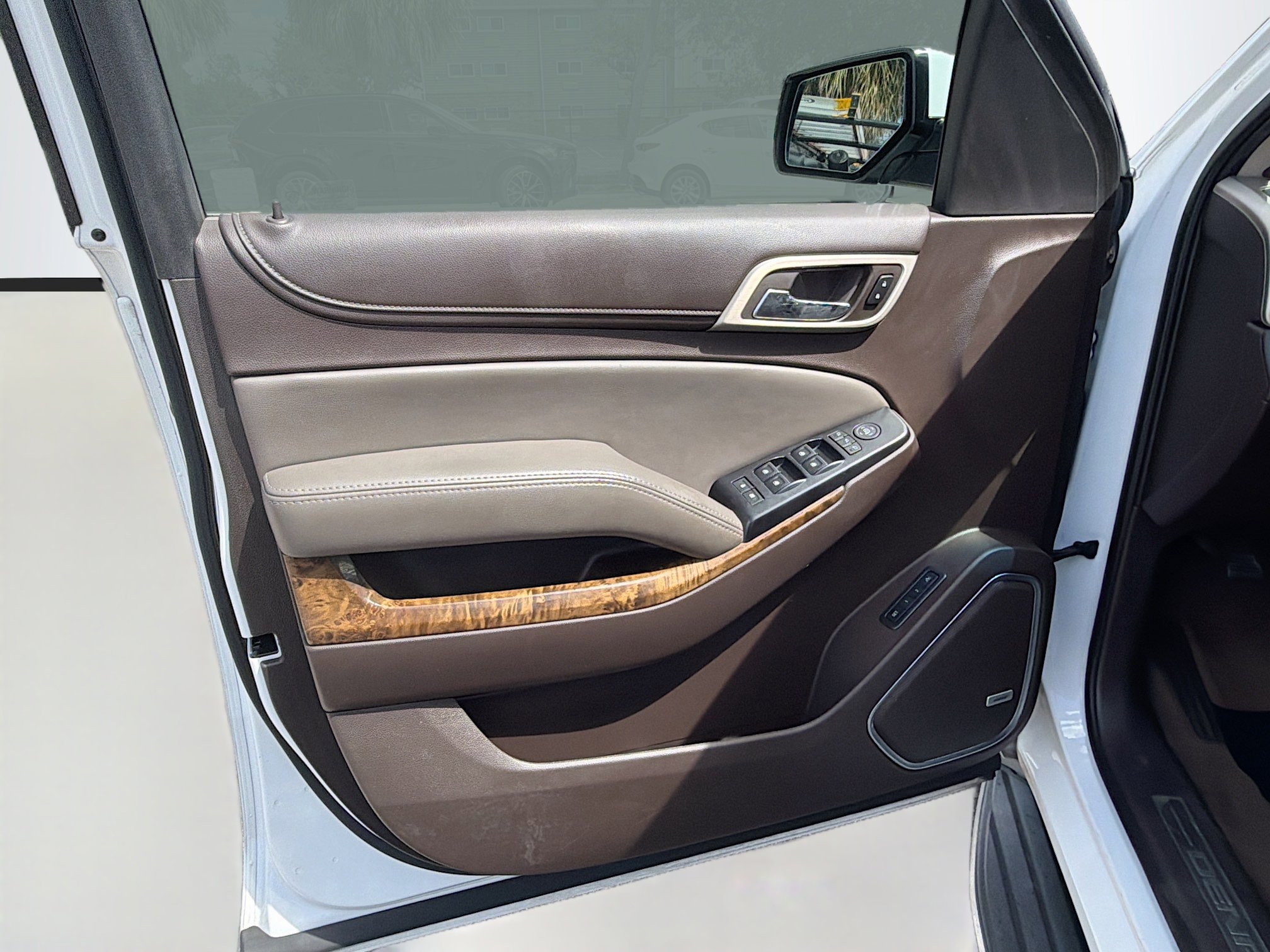 Used 2016 GMC Yukon Denali w/ Open Road Package image 24