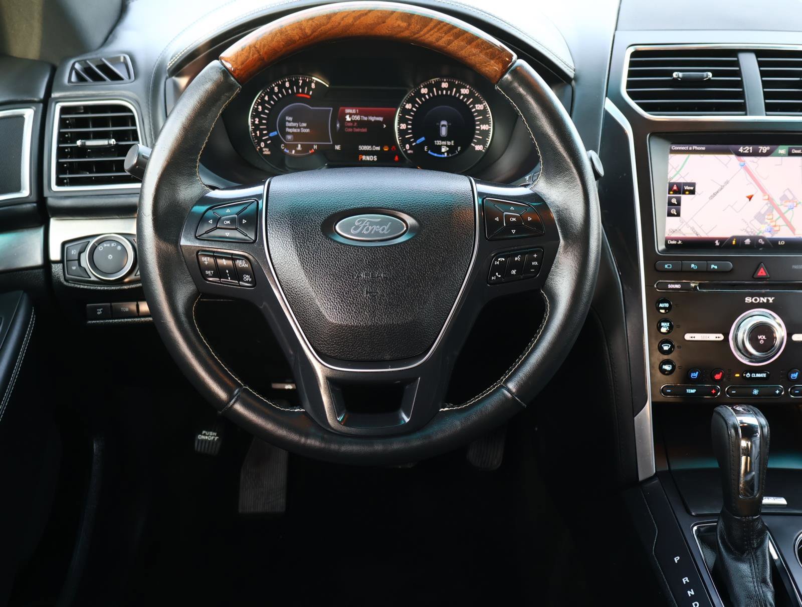 Used 2016 Ford Explorer Platinum image 8