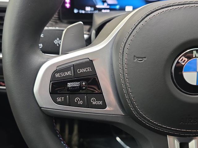 Used 2024 BMW X7 M60i w/ Executive Package image 17