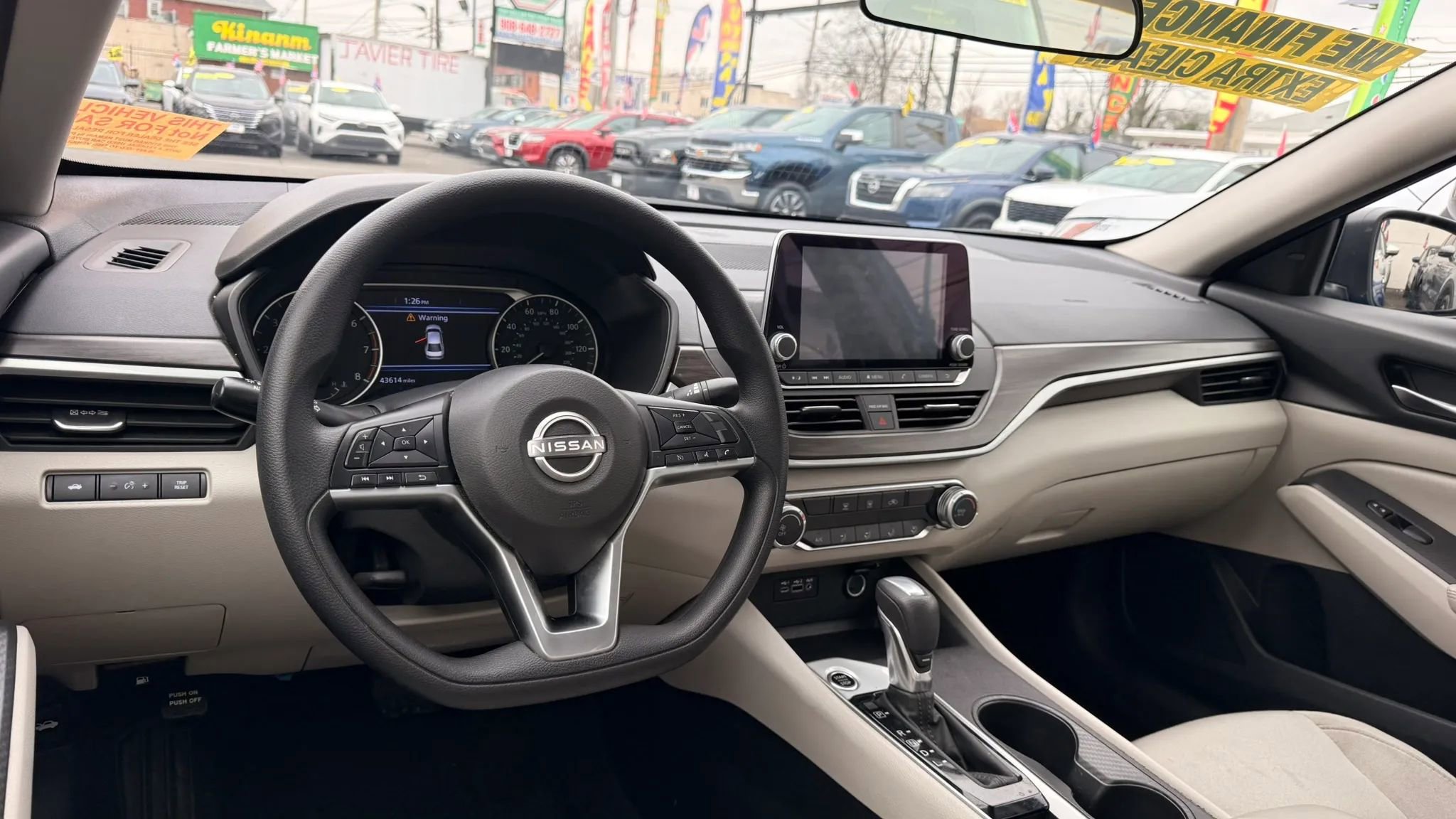 Used 2025 Nissan Altima 2.5 SV image 17