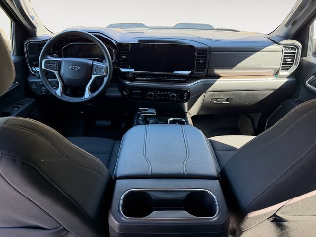 Used 2024 Chevrolet Silverado 1500 LT Trail Boss AWD/4WD image 10