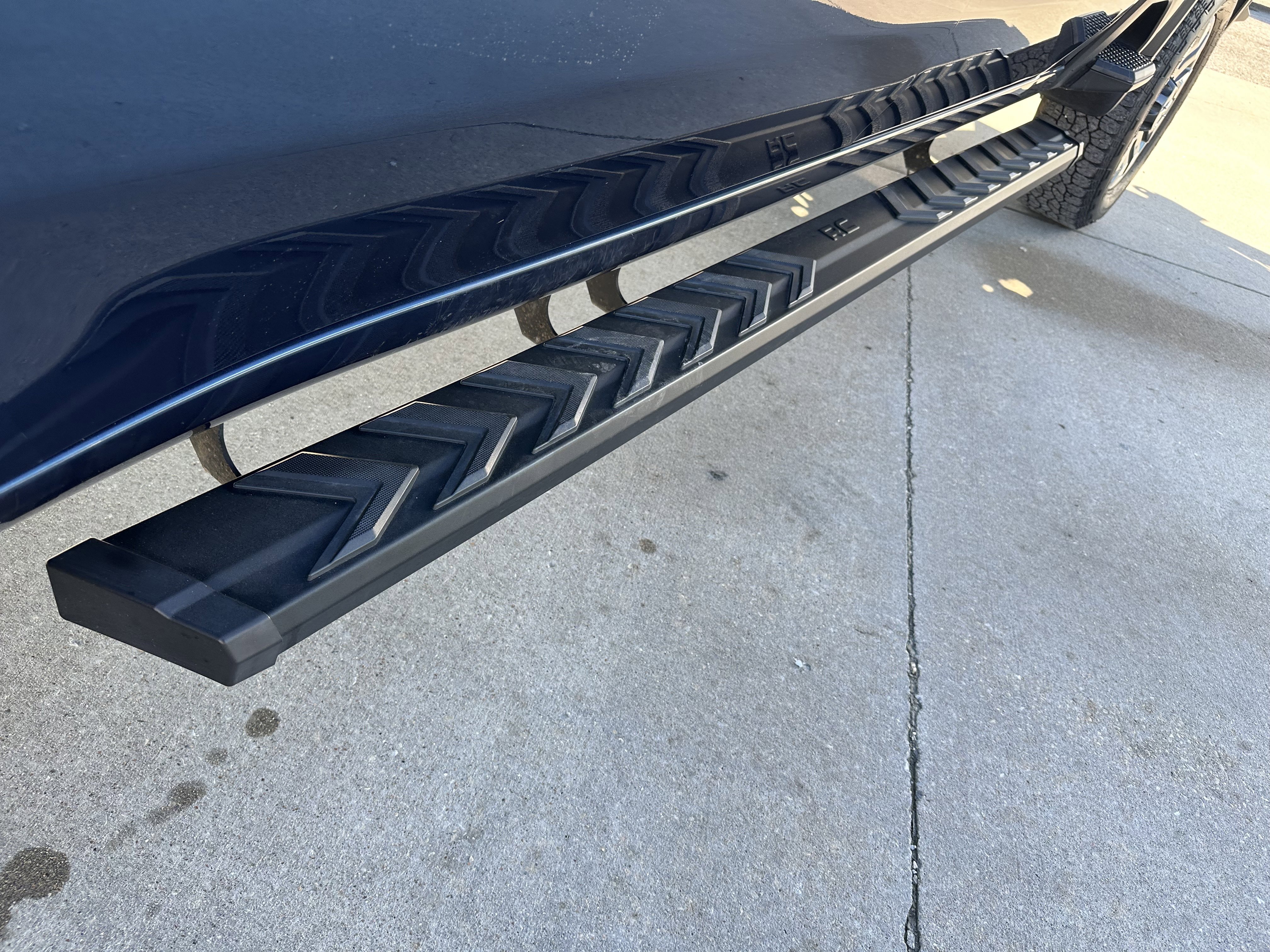 Used 2022 Chevrolet Silverado 2500 Custom w/ Custom Convenience Package image 12